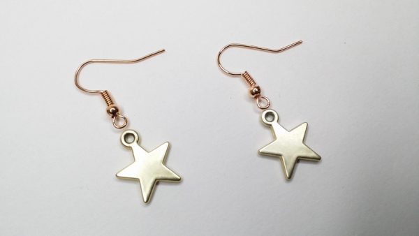 Stern Ohrringe hell goldfarben Star